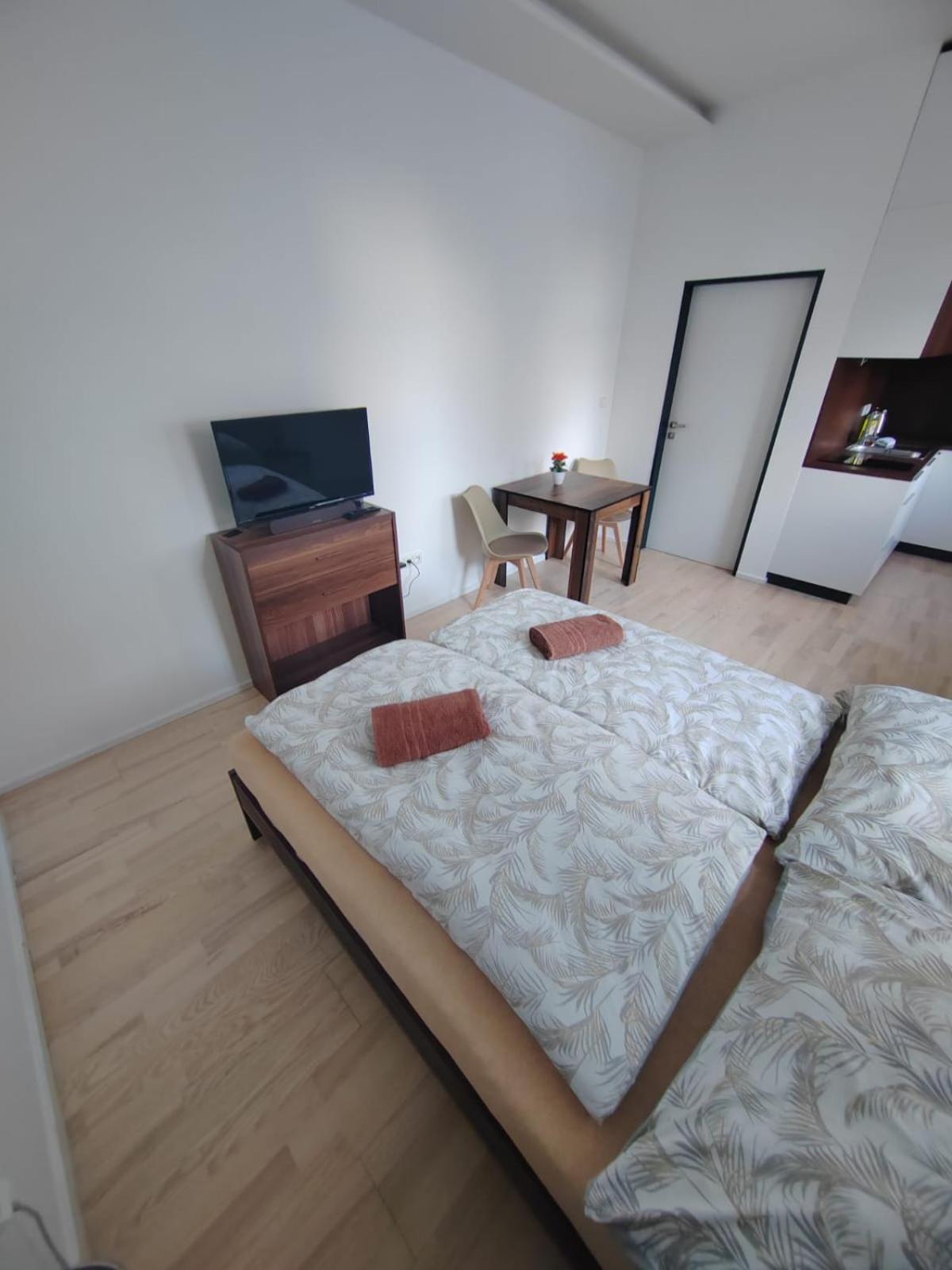Skorepka15 Apartment Brno-Stred Buitenkant foto